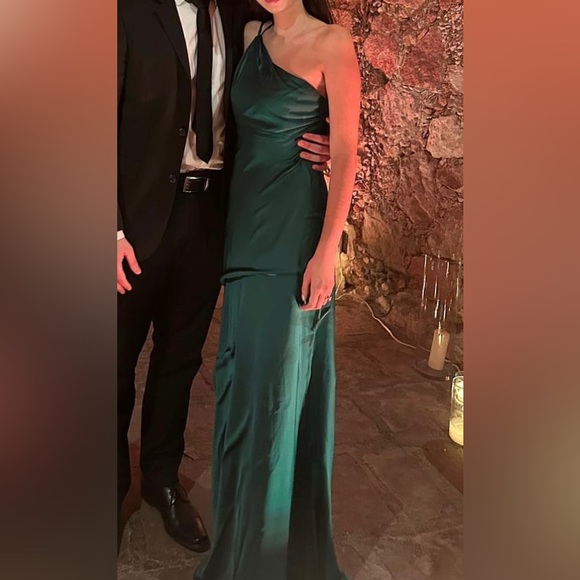 Ieena from Mac Duggal Size 4 - Picture 1 of 1